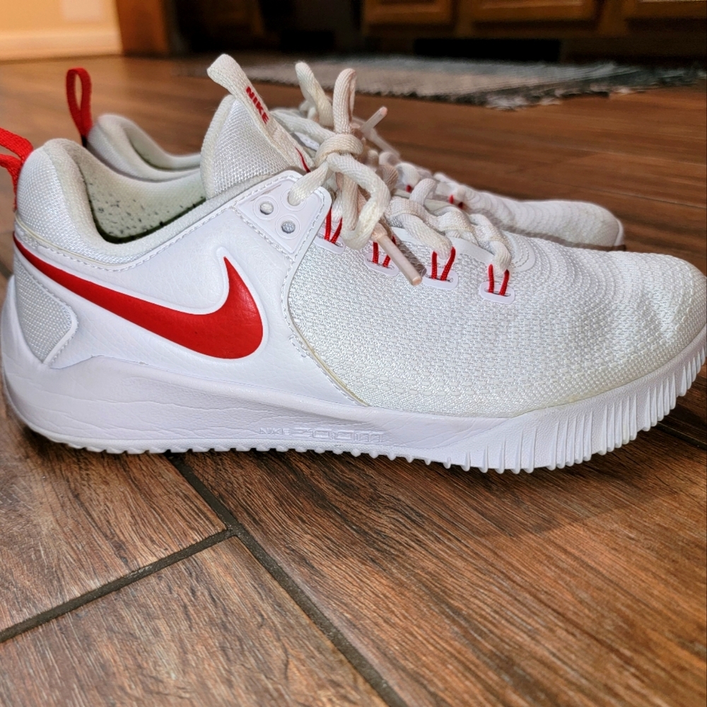 Nike Womans zoom hyperface volleyball sneakers